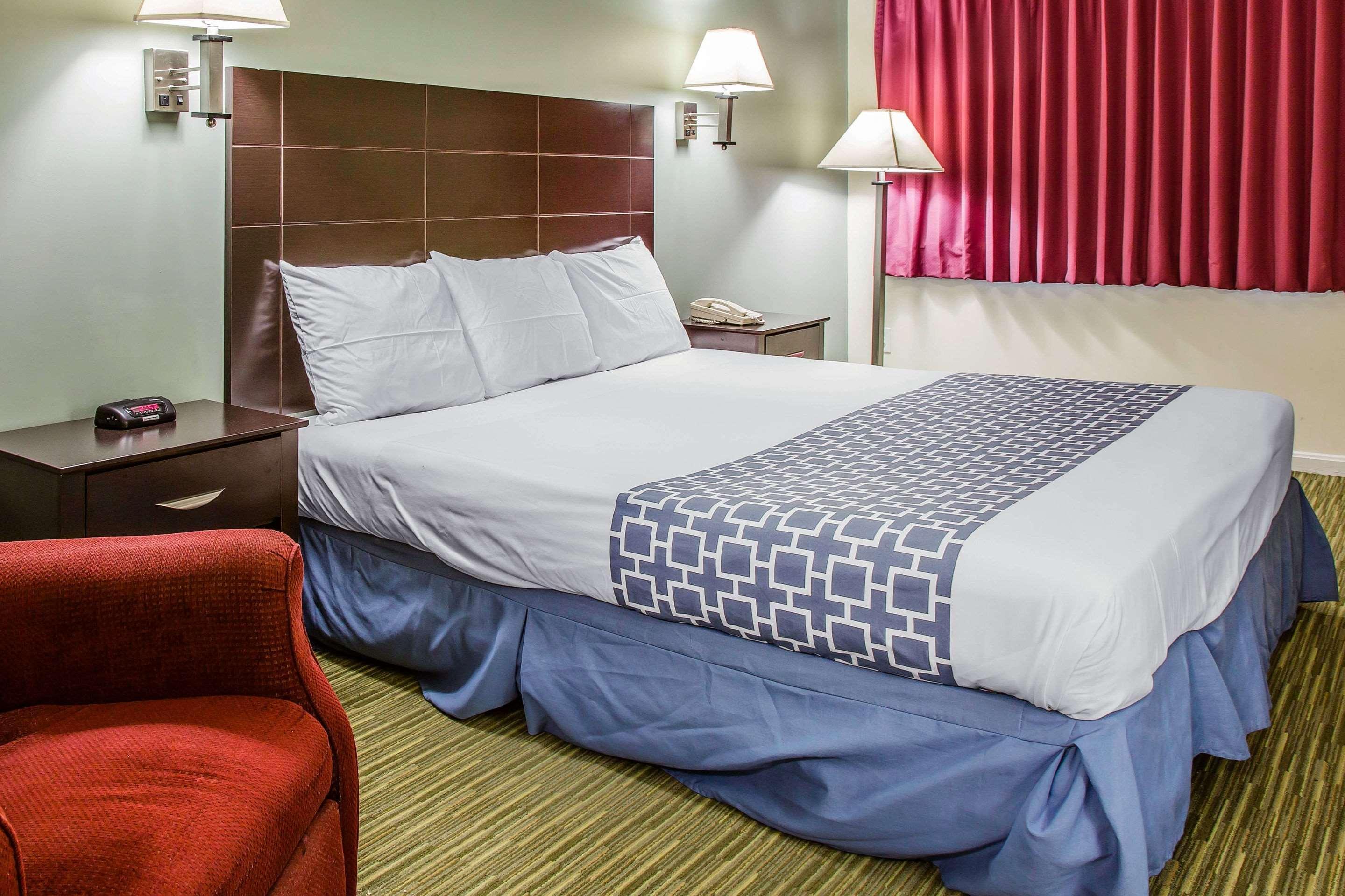 Rodeway Inn Groton Eksteriør bilde
